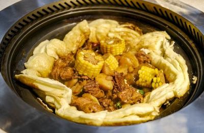 香菇竹笋焖乳鸽