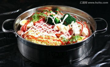 鲁菜糖酥丸子的调料有哪些呢
